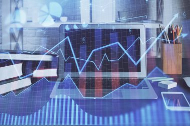 Grafik ve finansal bilgilere ve bilgisayar geçmişi olan çalışma alanına çoklu maruz kalma. Uluslararası çevrimiçi ticaret kavramı.