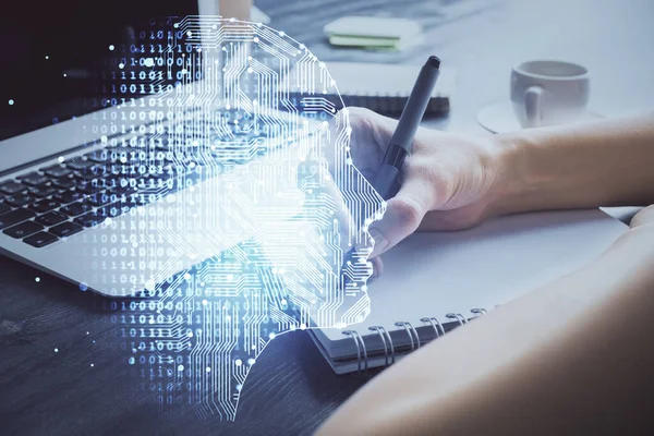 Arka planda beyin hologramıyla el yazısına çok maruz kalmış. Öğrenme kavramı.