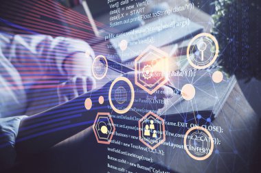 Teknoloji ve dijital kodlama simgeleriyle arka planda kadınların birden fazla pozu. Veri geliştirme kavramı.