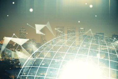 Şehir görünümünde harita ve veri temalı hologram ile gökdelenler arka planda çift pozlama. İş kavramında uluslararası teknoloji.