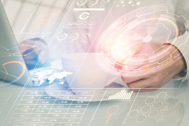 Bilgisayar arkaplanı üzerinde çalışan elleri olan iki kez teknolojik çizimlere maruz kalmış. Yenilik kavramı.