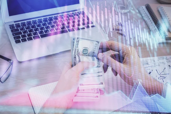 Multi exponering av finansiella diagram rita hologram och USA dollar räkningar och manshänder. Analyskoncept. — Stockfoto