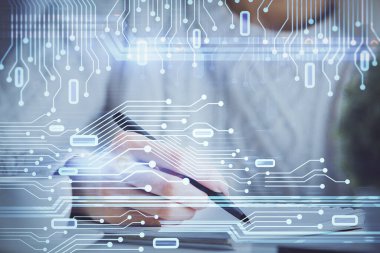 Veri çözeltisi hologramı ile arka plan üzerine yazılan ellere çoklu maruz kalma. Teknoloji konsepti.