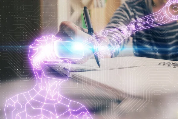 Holograma AR sobre las manos de las mujeres tomando notas de fondo. Concepto de realidad aumentada. Exposición múltiple —  Fotos de Stock