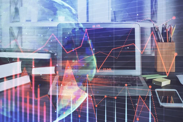 Forex Chart hologram on table with computer background. 다양 한 노출. 금융 시장의 개념. — 스톡 사진