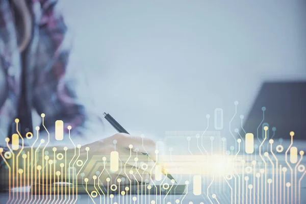 Doble exposición de las mujeres escribiendo mano sobre fondo con hud tecnología de datos. Concepto Big data. — Foto de Stock