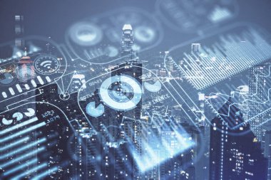 Teknoloji temalı hologramın ve şehrin arka planının iki katına çıkarılması. Yüksek Teknoloji kavramı.