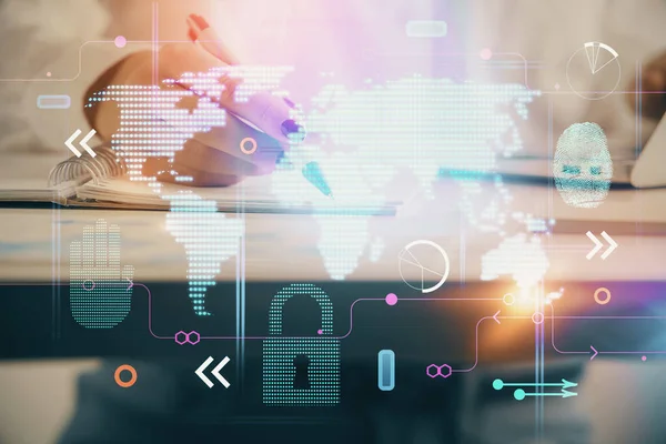 Dünya haritası hologramı ve veri tema simgeleriyle notlar alan ellerin çoklu pozlanması. Küresel veri kavramı.