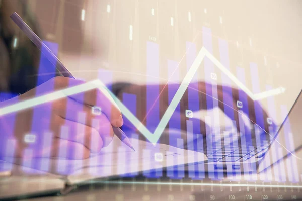 Dubbel exponering av affärskvinna händer skriva på dator och forex diagram hologram ritning. Begreppet finansiell analys. — Stockfoto