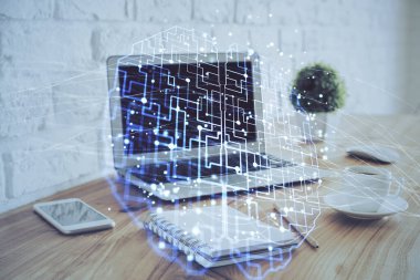 Bilgisayar ve insan beyin hologramıyla çalışma alanının çoklu açığı. Beyin fırtınası konsepti.