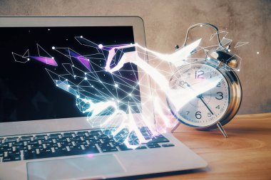 Ofiste bilgisayar geçmişi ve el sıkışma hologramı çizimi. Çifte maruziyet. Mükemmellik kavramı.