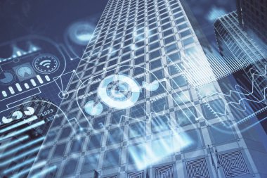 Teknoloji temalı hologramın ve şehrin arka planının iki katına çıkarılması. Yüksek Teknoloji kavramı.
