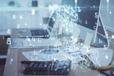 Masaüstü bilgisayarı ve teknoloji temalı holograma çift pozlama. Yazılım geliştirme kavramı.