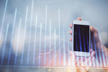 Ön x grafik çizimine çift pozlama hologram ve cep telefonu kullanan bir kadın. Borsa konsepti.