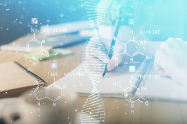 DNA temalı hologram, arka plan yazan kadınların ellerinde. Eğitim kavramı. Çift pozlama