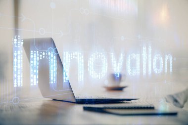 Arkaplanda bilgisayar ve veri teması çizimi olan tablonun çifte pozlandırılması. Yenilik kavramı.