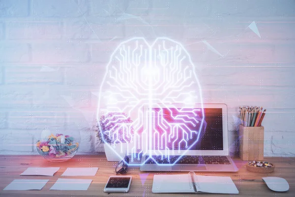 コンピュータと人間の脳の描画ホログラムと作業空間の二重暴露 ブレインストーミングの概念 — ストック写真