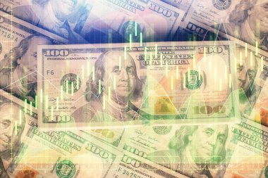 Forx grafiğinin çok sayıda görüntüsü bize dolar banknotları arka planında görünüyor. Finansal başarı piyasası kavramı.