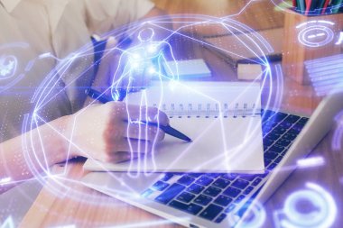 Eğitim temalı hologram, kadınların el yazısı üzerine. Öğrenim anlayışı. Çift pozlama