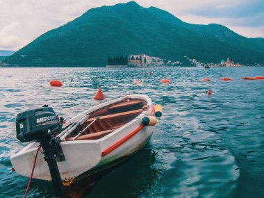 Karadağ. Yat ve tekne Kotor ile liman