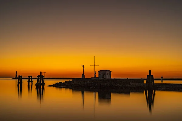 Ingresso Del Porto Tramonto Sullo Sfondo Faro — Foto Stock