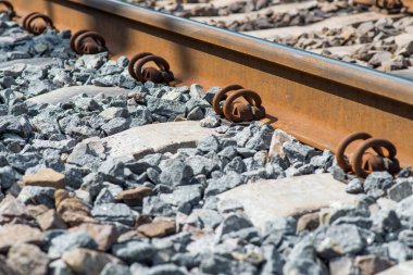 Demiryolu tuval, demiryolu parça, dağ diken diken, dağlar orman, ağaçlar, dağlar demiryolu parça