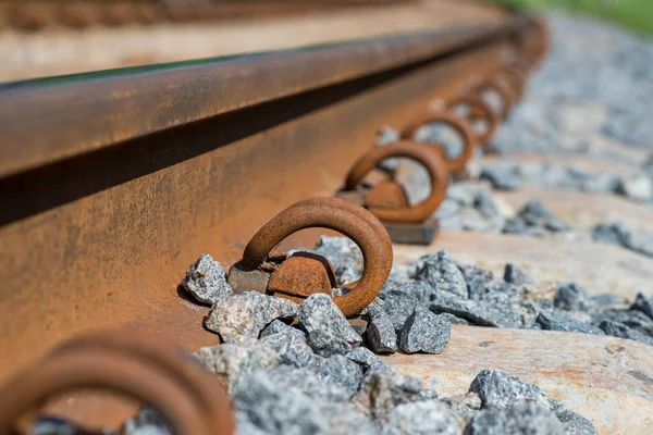 Demiryolu tuval, demiryolu parça, dağ diken diken, dağlar orman, ağaçlar, dağlar demiryolu parça