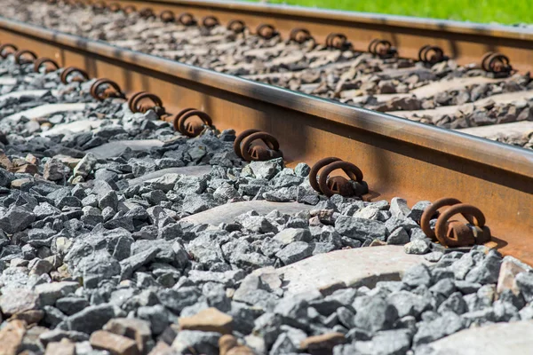 Demiryolu tuval, demiryolu parça, dağ diken diken, dağlar orman, ağaçlar, dağlar demiryolu parça