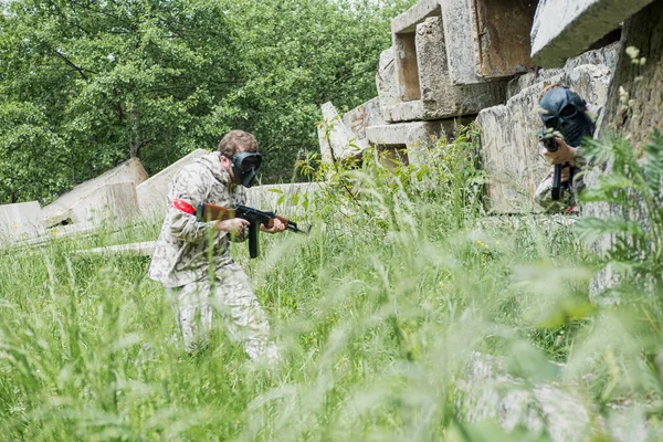 2020 Június Ukrajna Lviv Városa Fiatal Fiúk Lányok Puskával Airsoft — Stock Fotó