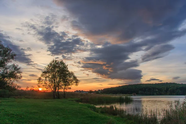 Sonnenaufgang Über Dem See — Stockfoto