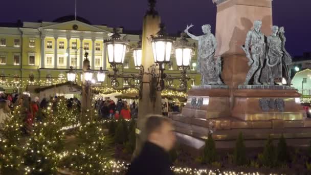 Tradycyjne święto rynku z choinki w Helsinki, Finlandia — Wideo stockowe