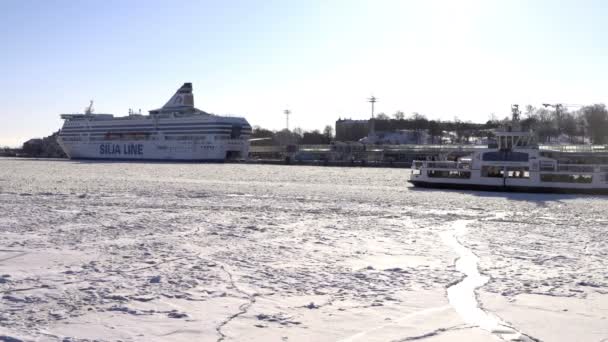 Navegación de invierno en Finlandia . — Vídeos de Stock