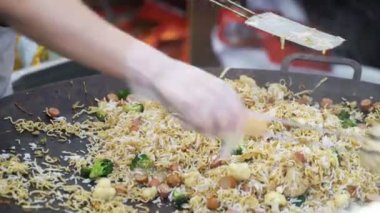 Restoran personeli müşteri hizmetleri, Şehir Parkı sokak gıda.