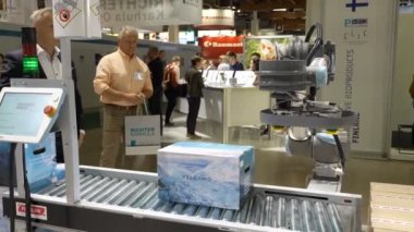 Flexlink robot otomatik taşıyıcı sistemden büyük fuar Pactec Helsinki