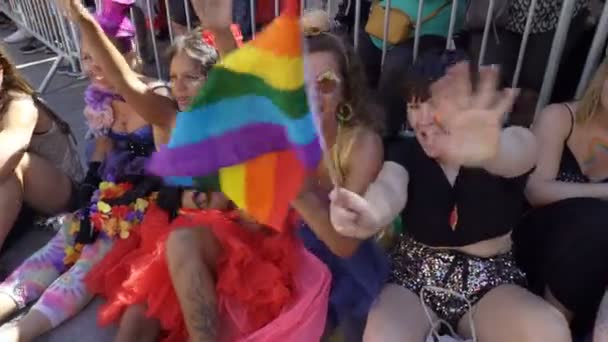 De Pride-Parade in Oslo Noorwegen — Stockvideo