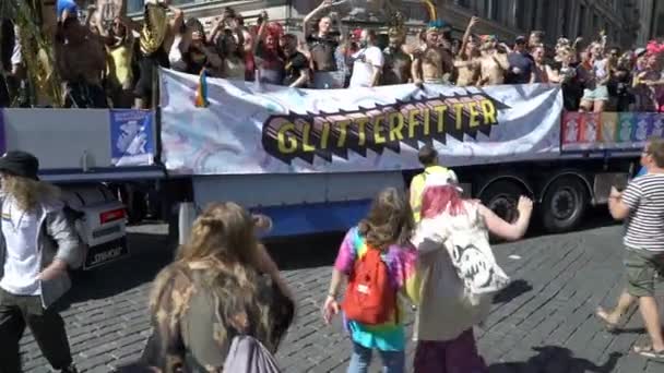 Die stolzparade in oslo norwegen — Stockvideo