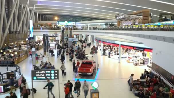 Ferenc Liszt International Airport Budapest in Budapest, Hungary. — Stock Video