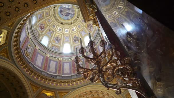 Interieur van St. Stephens Basilica Szent Istvan Bazilika — Stockvideo