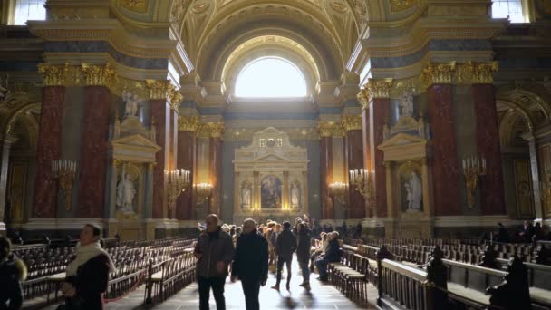 St Stephens Basilica Szent Istvan bazilika iç — Stok video