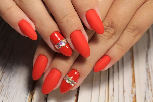 Kobiet Ręce Stylowe Manicure Najlepsze — Zdjęcie stockowe