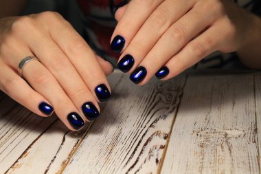 Manikür yaz 2018 parlak, renkli tasarım