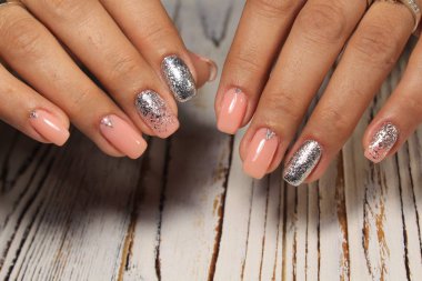 Doğal çivi güzellik. Mükemmel temiz manikür