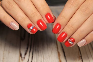 Seksi güzel kadın elle kapatalım