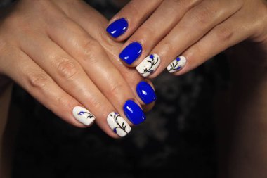 Doğal çivi güzellik. Mükemmel temiz manikür