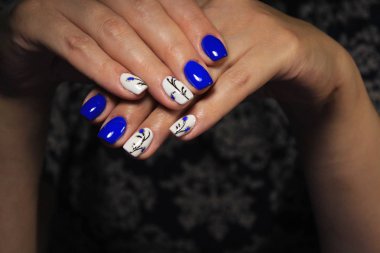 Doğal çivi güzellik. Mükemmel temiz manikür