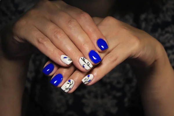 Unhas Naturais Incríveis Mãos Mulher Com Manicura Limpa Gel Polonês — Fotografia de Stock