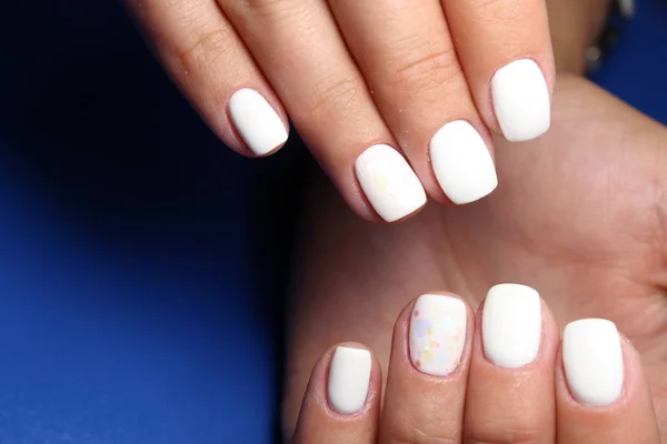 Unhas Naturais Incríveis Mãos Mulher Com Manicura Limpa Gel Polonês — Fotografia de Stock