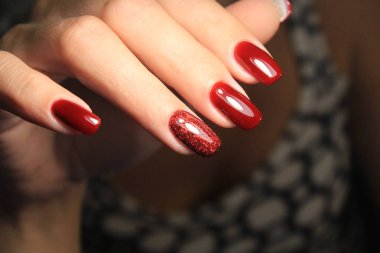 Doğal çivi güzellik. Mükemmel temiz manikür