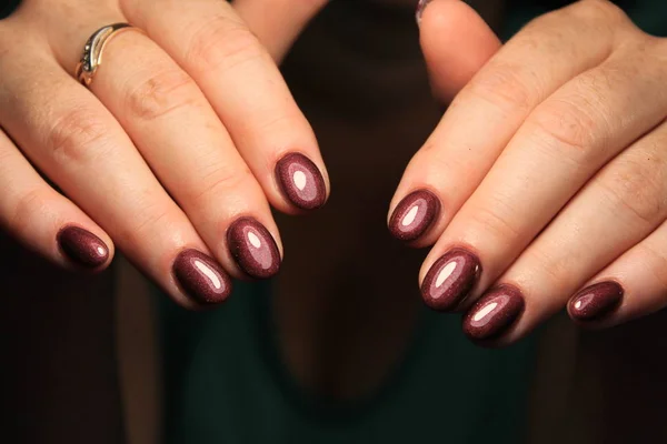 Bonita Manicura Manos Femeninas Mujer Manos —  Fotos de Stock