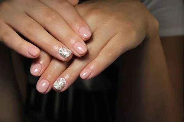 Unhas Naturais Incríveis Mãos Mulher Com Manicura Limpa Gel Polonês — Fotografia de Stock